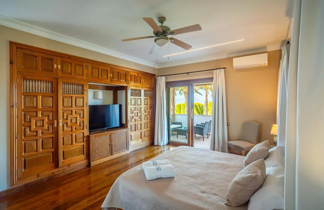 Cubo'S Mountain Bayview Luxury Villa-1