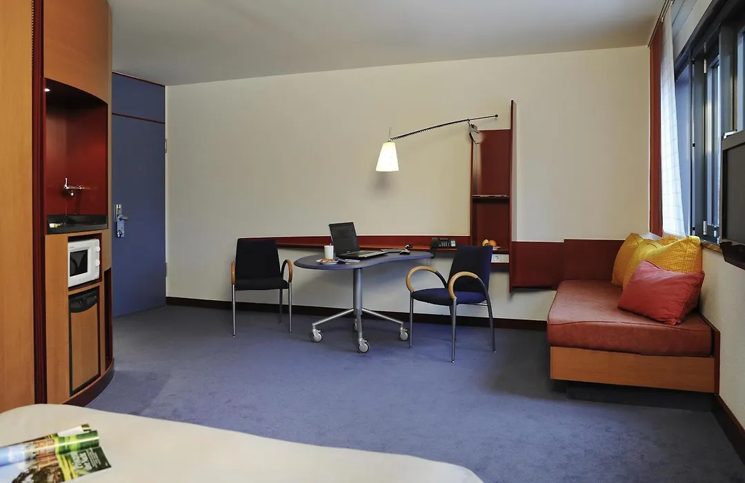Novotel Suites München Parkstadt Schwabing-1