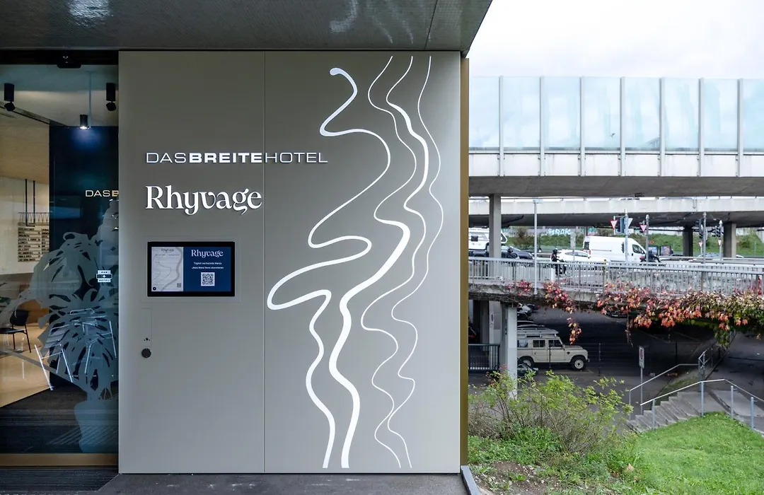 Dasbreitehotel am Rhein-1