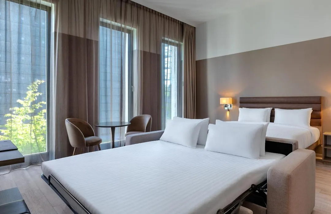 Ac Hotel By Marriott Wuerzburg-1