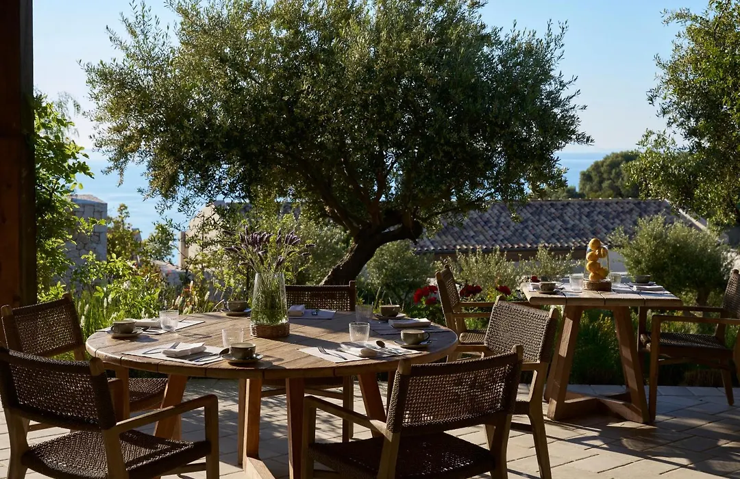 Eliamos Villas Hotel & Spa - Relais & Chateaux-1