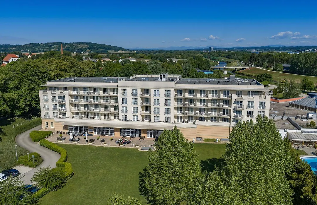 Gotthard Therme Hotel-1