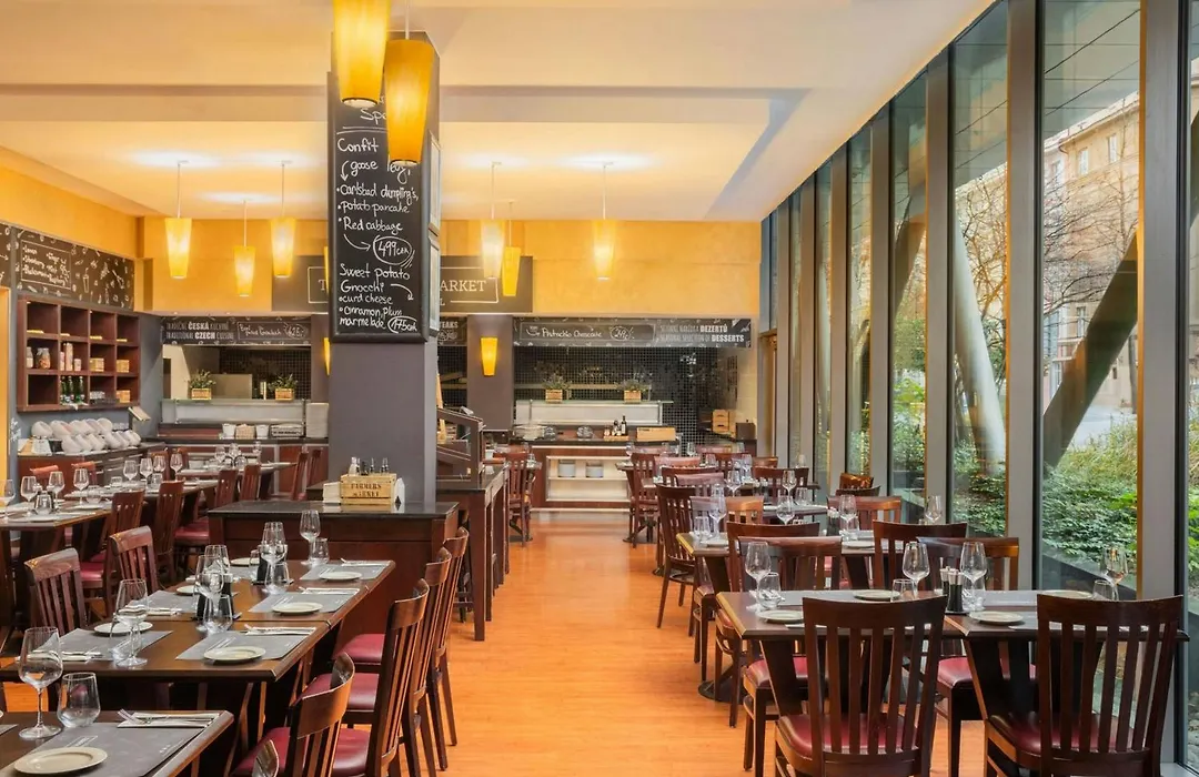 Courtyard By Marriott Prague City-1