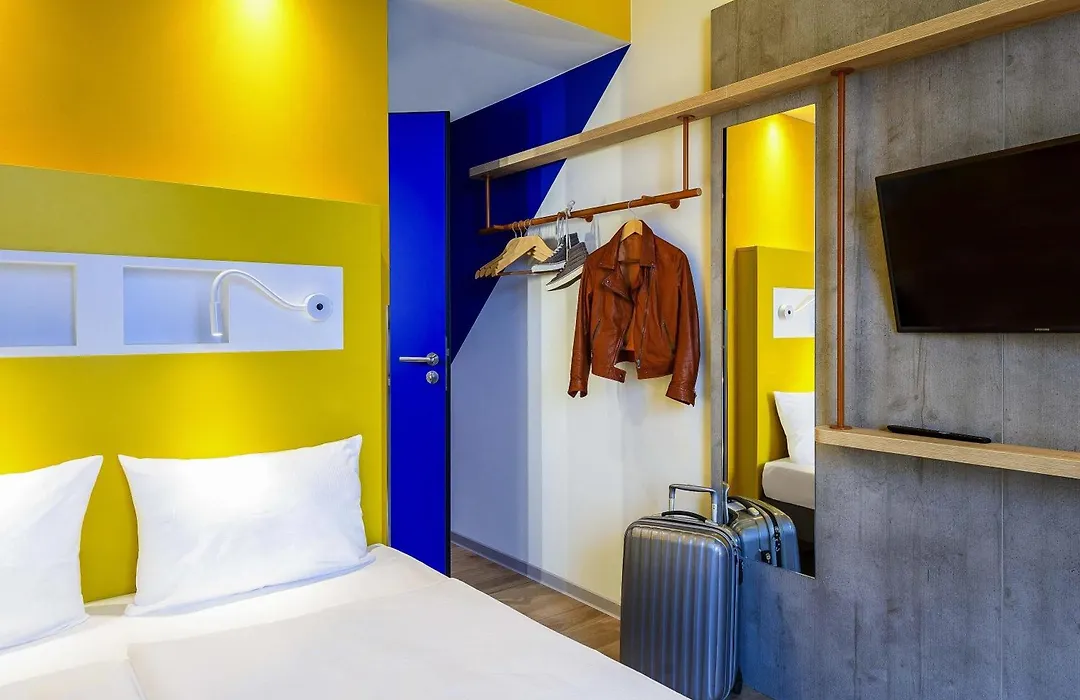 Ibis Budget Bremen City Center-1