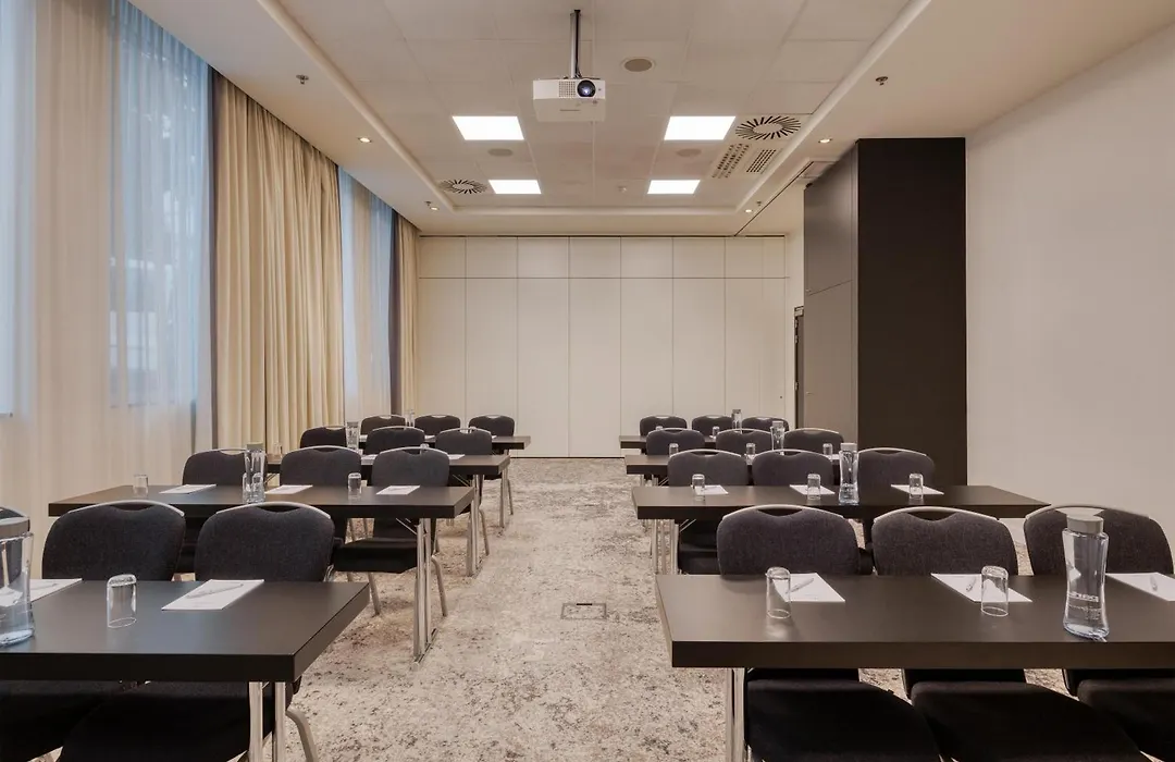 Radisson Hotel Brussels Centre Midi-1