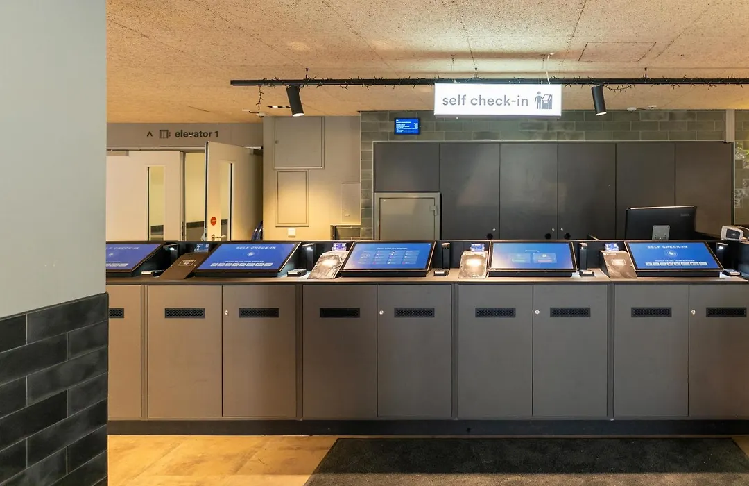 a&o Wien Hauptbahnhof-1
