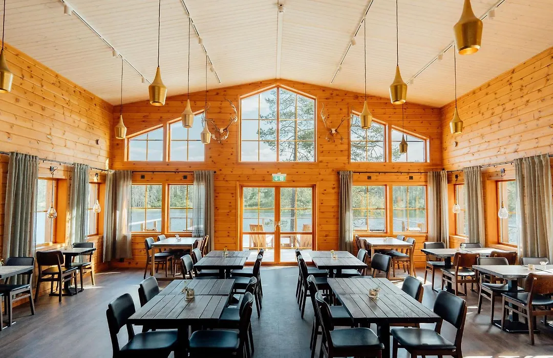 Pinetree Lodge-1