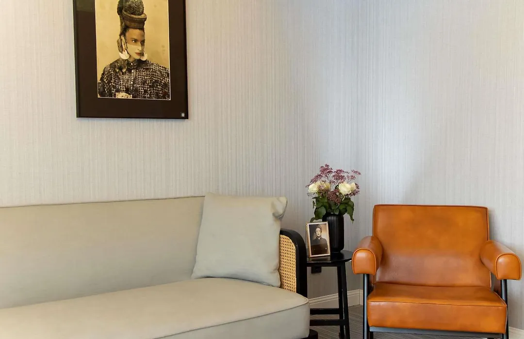 MUZE Hotel Dusseldorf - Handwritten Collection-1