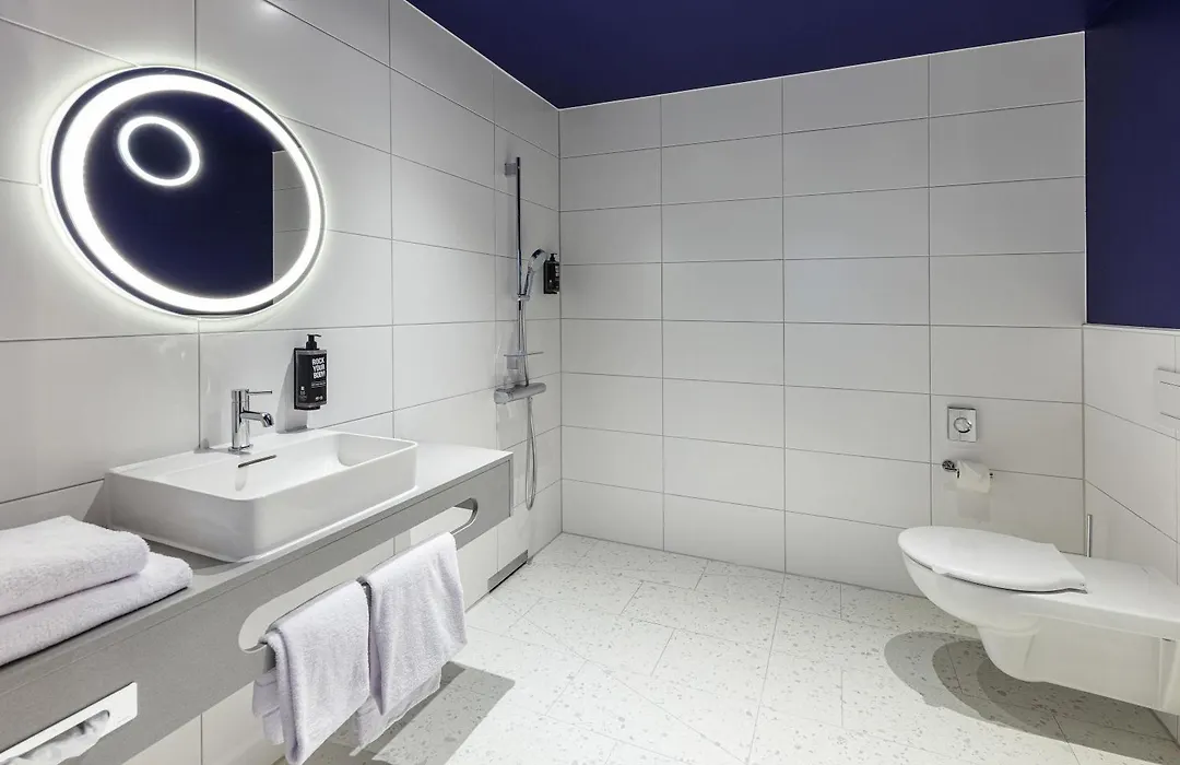 ibis Styles Muenchen Perlach-1