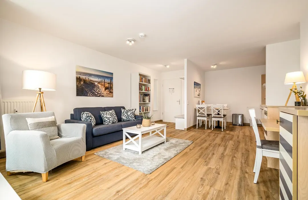 Strand Zingst - Charmante Ferienwohnung An Der Seebruecke-1
