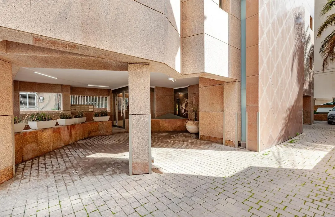 Breezhouse Mamad Yona Beach Penthouse Duplex-1