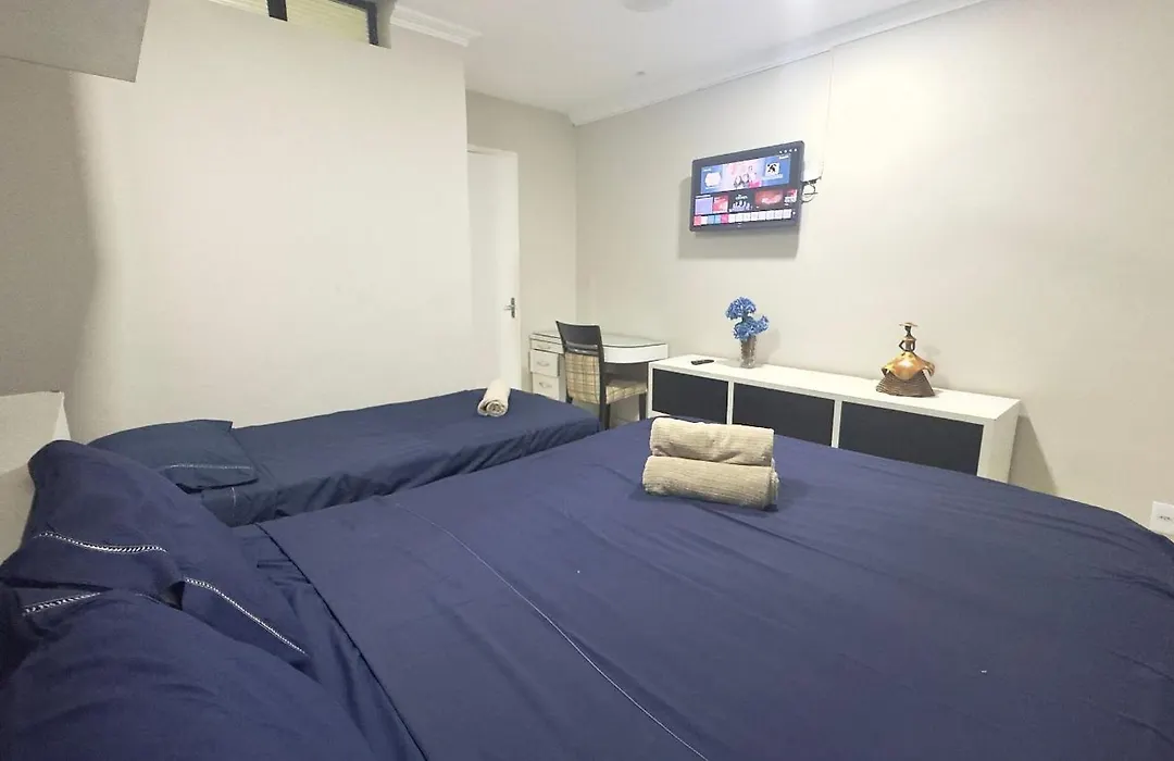 Na Quadra Da Praia Posto 5 - Nsc1137-501-1