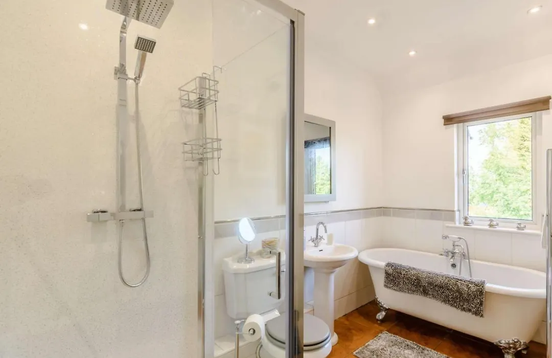 2 Bed In Eastbourne Oc-83735-1