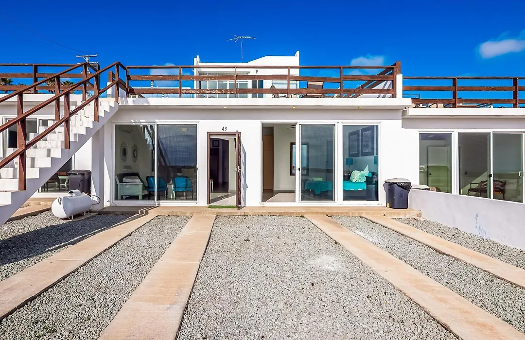Dog-Friendly Beachfront Villa With Pool & Hot Tub Access Plus Rooftop Deck-1
