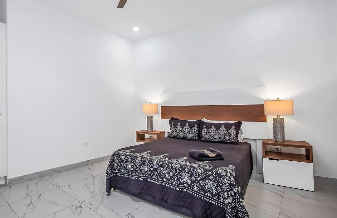 Dog-Friendly Home With Heated Outdoor Pool, Hot Tub, Balcony, Rooftop Terrace-1