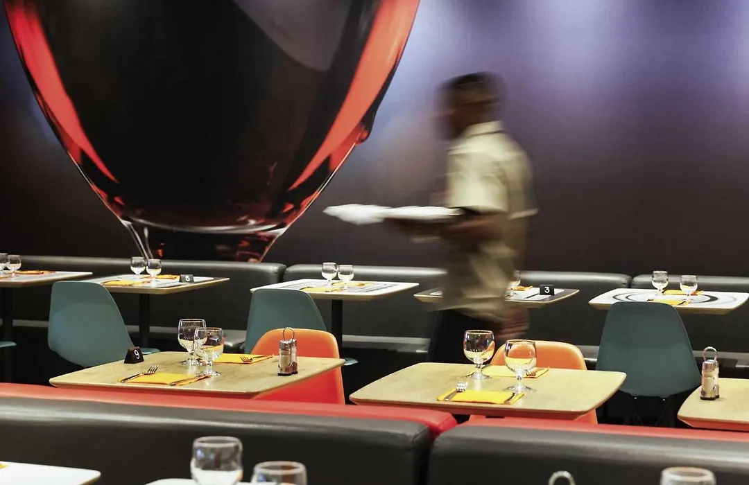 Ibis Douala-1