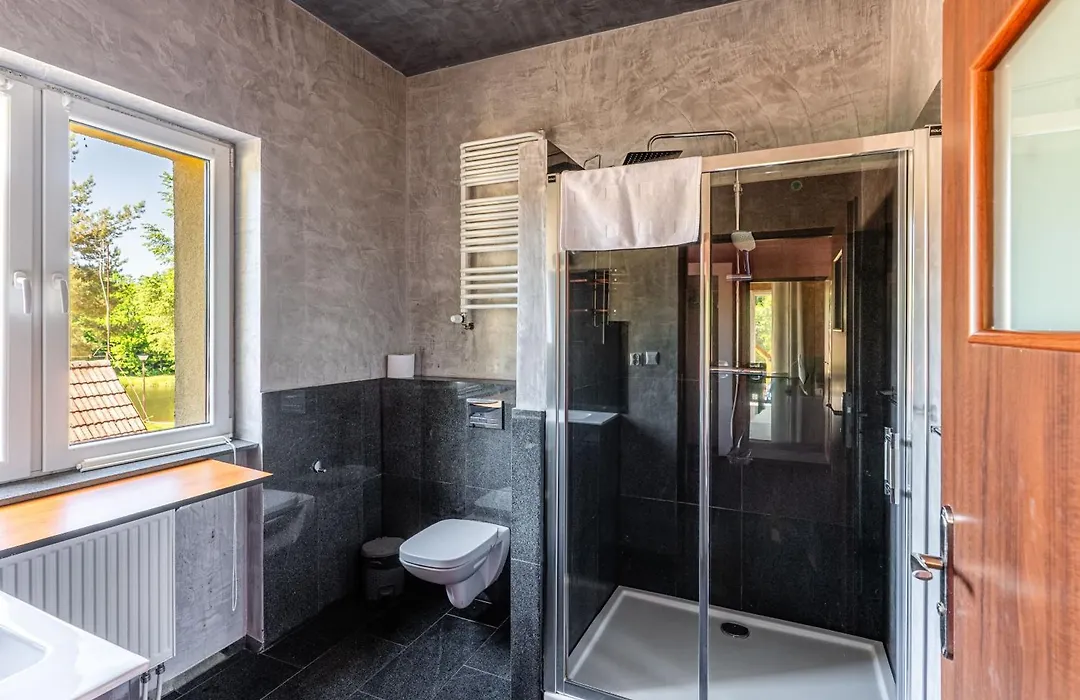 Zloty Potok Resort Oferta Lato 2026 Domki Nad Jeziorem Zlotnickim Prywatna Plaza Camping Pokoje Tuz Przy Lesie Oraz Restauracja-1
