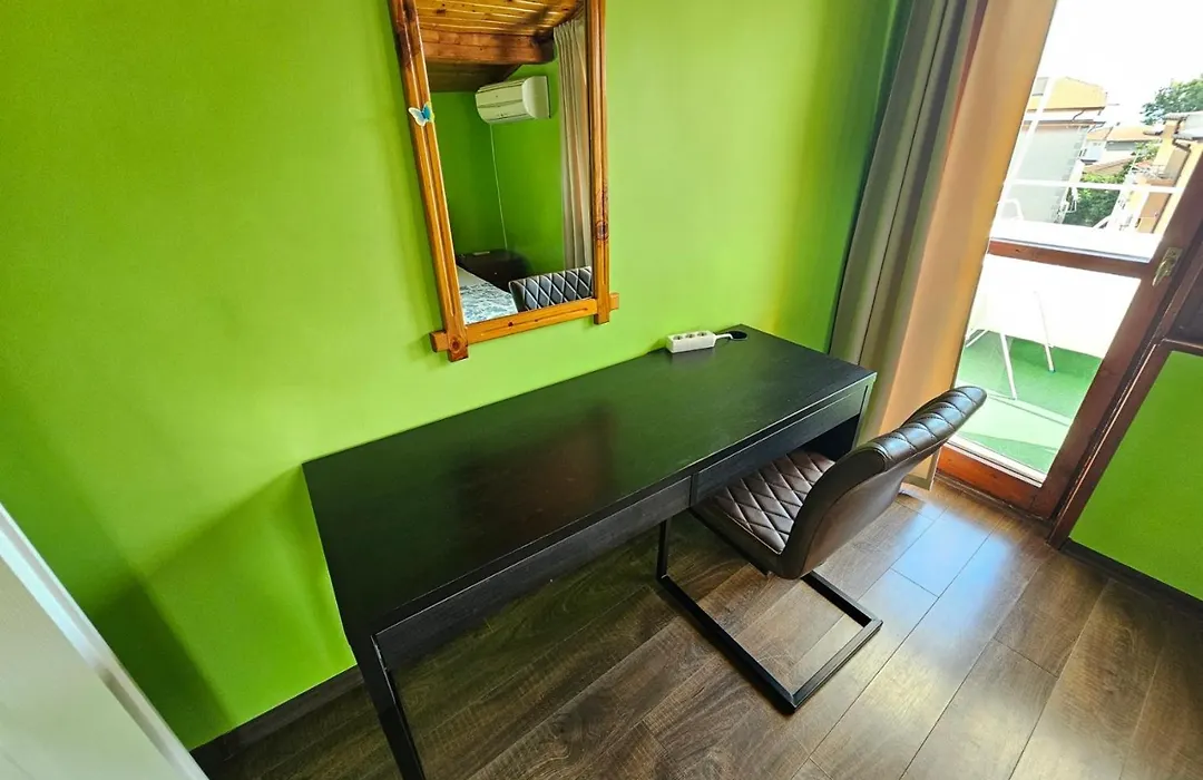 Top Floor Apartment In The Center Of Pomorie-1