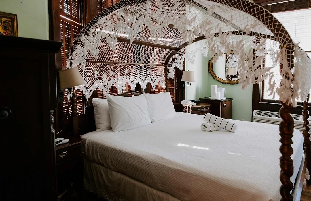 Curry Mansion Inn-1