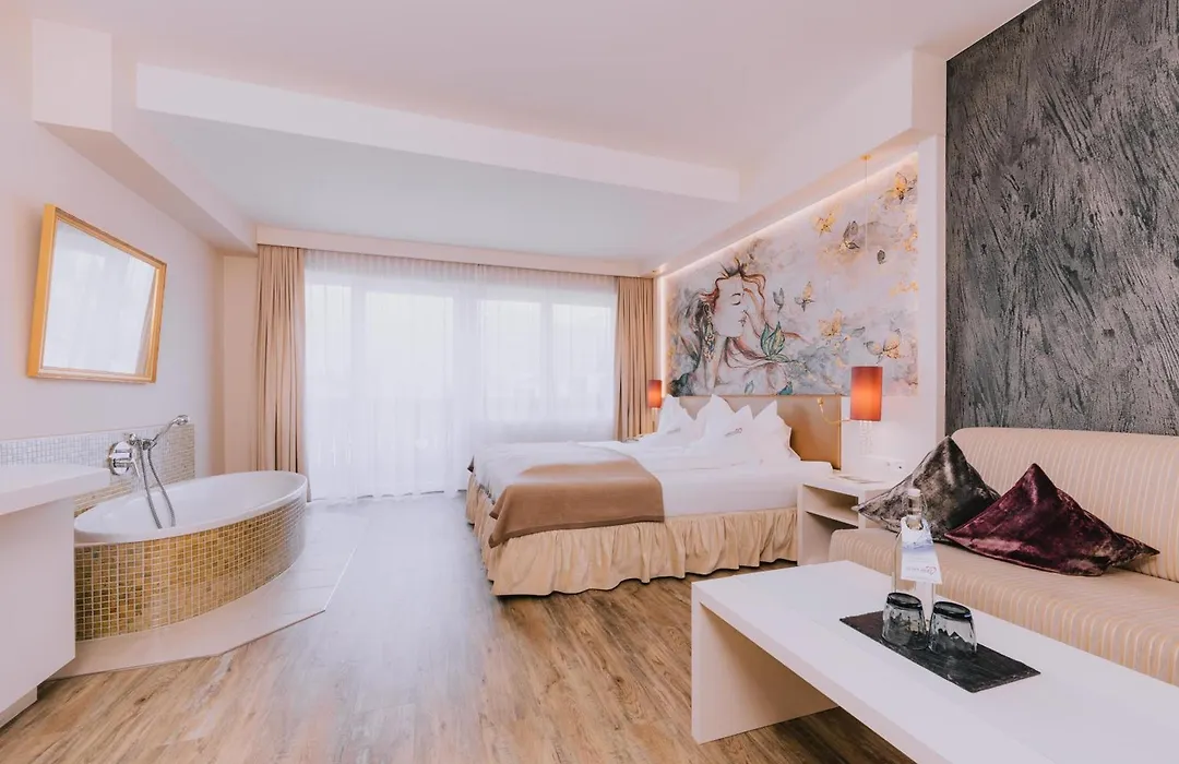 Alpen-Herz Romantik&Spa - Adults Only-1