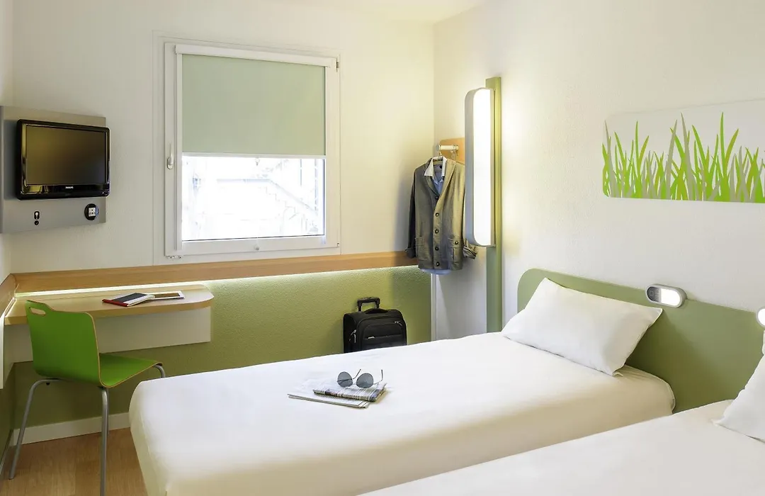 ibis budget Hamburg Altona-1