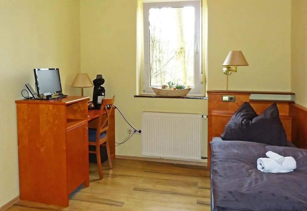 Messe-Zimmer TuS-Treff-1