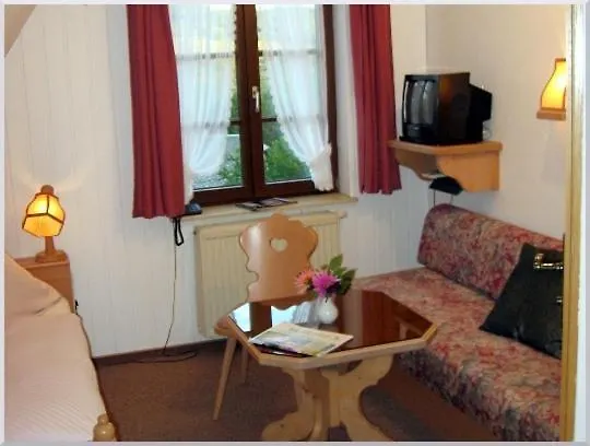 Gasthof-Pension Rotes Haus-1