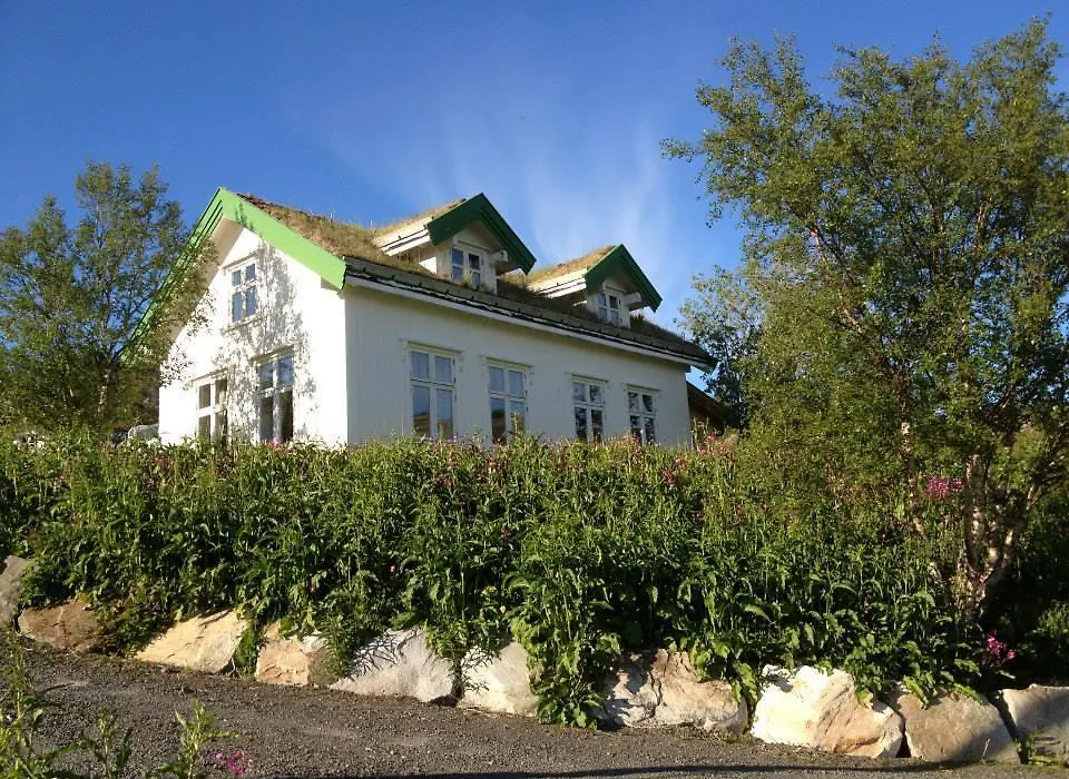 Kabelvag Feriehus & Camping-1