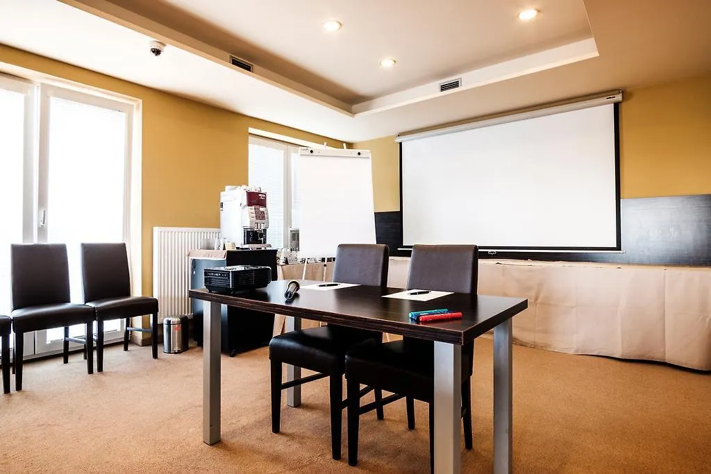 Hotel Comfort With Free Wellness And Fitness Centrum-1