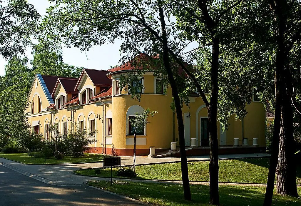 Gereby Kuria Hotel Es Lovasudvar-1