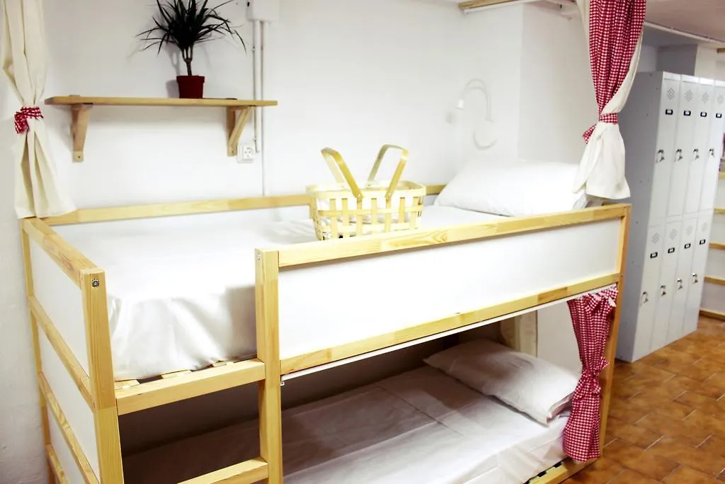 Picnic Dreams Boutique Hostel-1