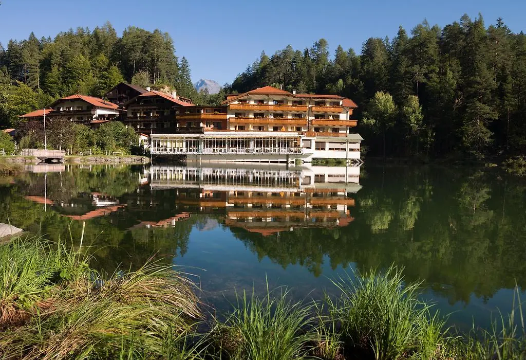 Parkhotel Tristachersee-1