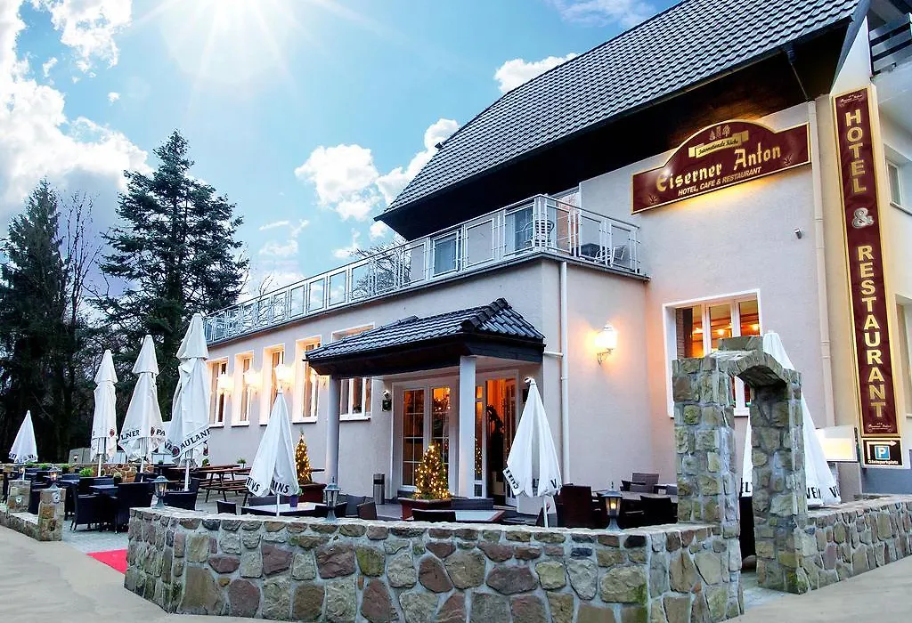 Hotel & Restaurant Eiserner Anton-1