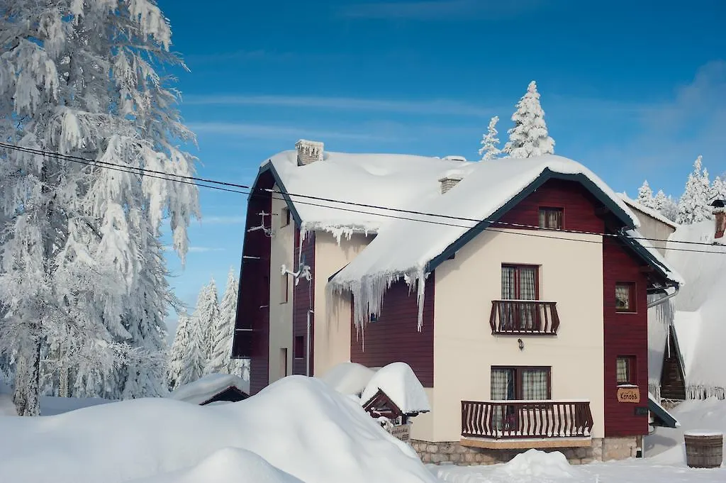 Apartments And Rooms Planinska Idila-1