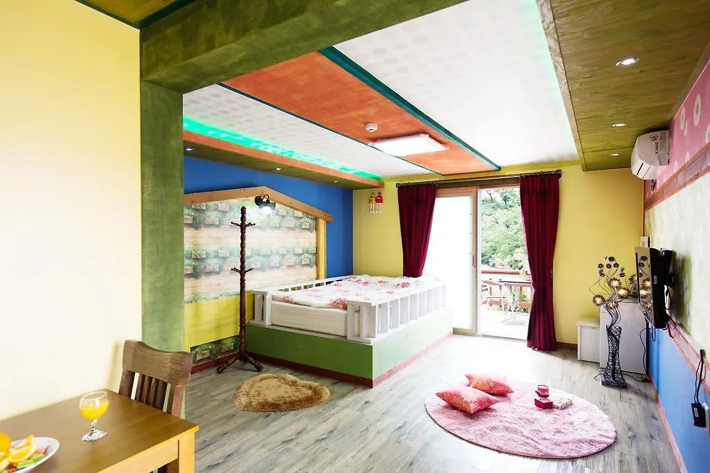 Utopia Pension-1