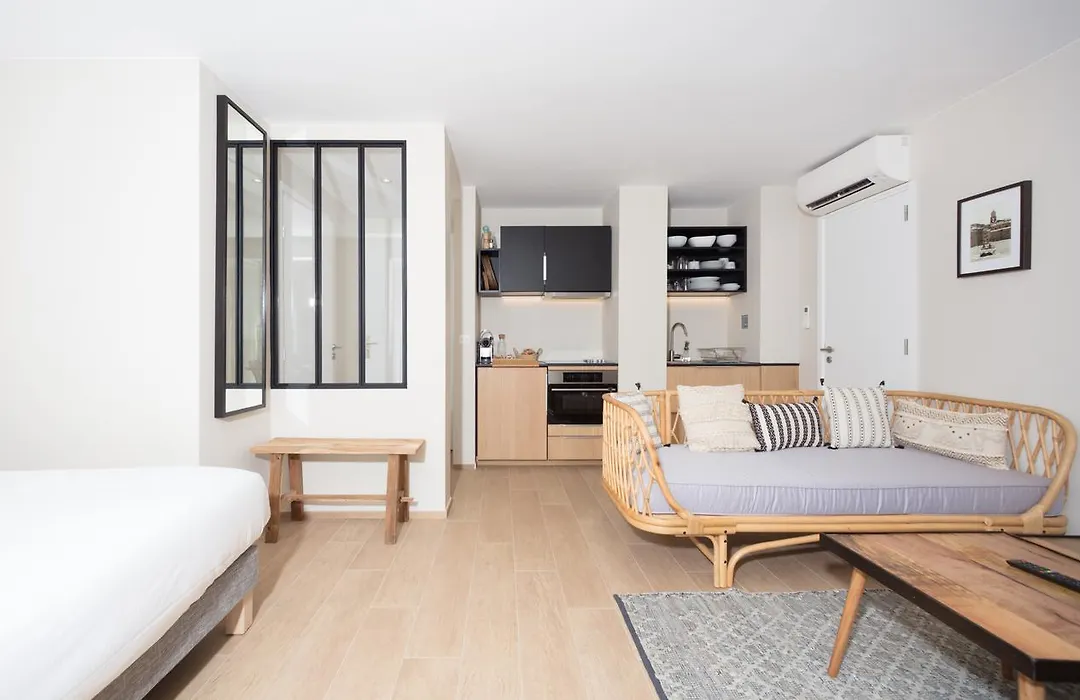 Studios 10 & 11 By Hotel Des Lices-1