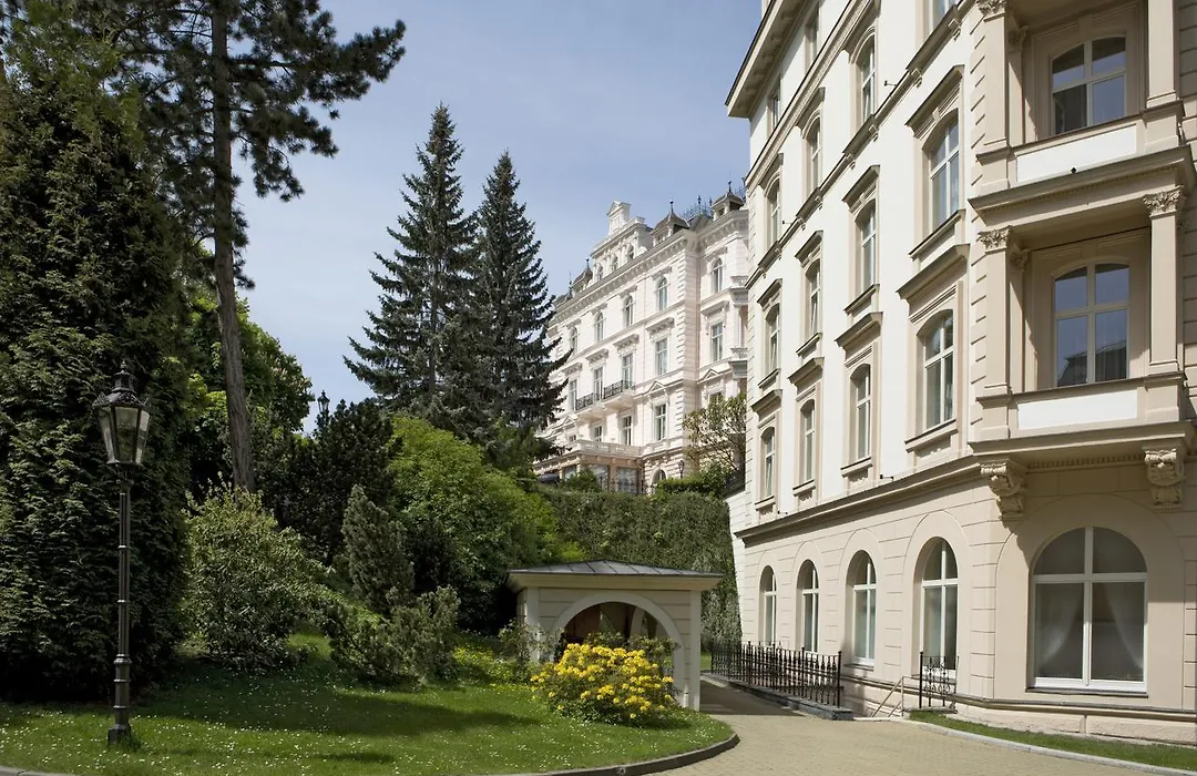 Bristol Kralovska Vila-1