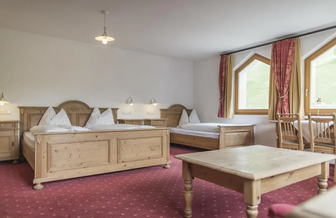 Hotel Neuwirt-1
