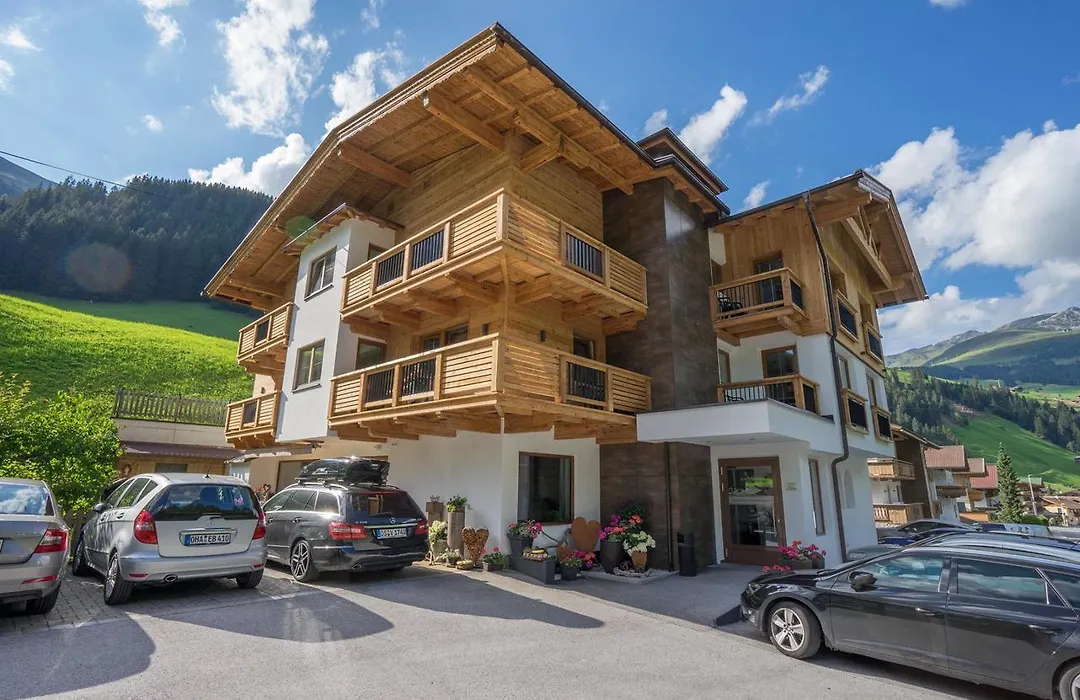 Hotel Burgschrofn-1