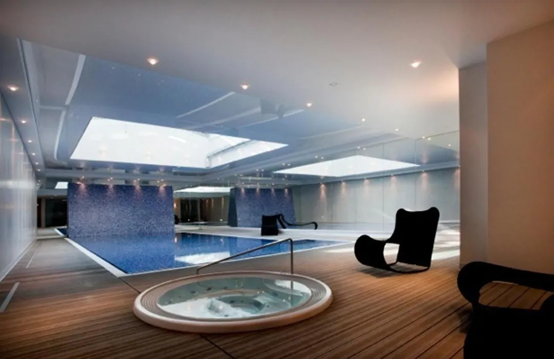 Waterlane Spa Pool & Gym Apartments-1