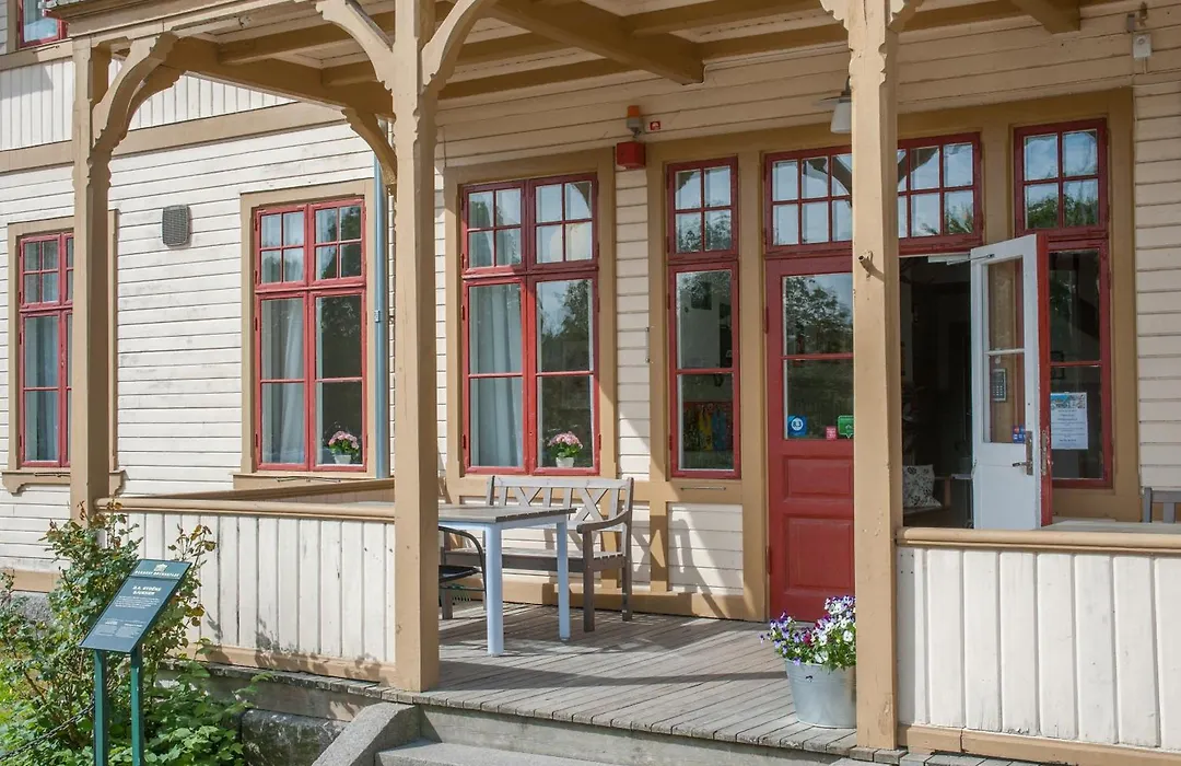 Ronneby Brunnspark Vandrarhem Och B&B-1