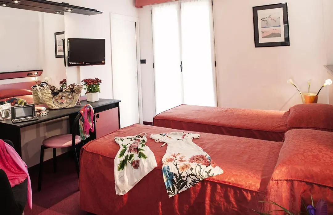 Hotel Levante-1