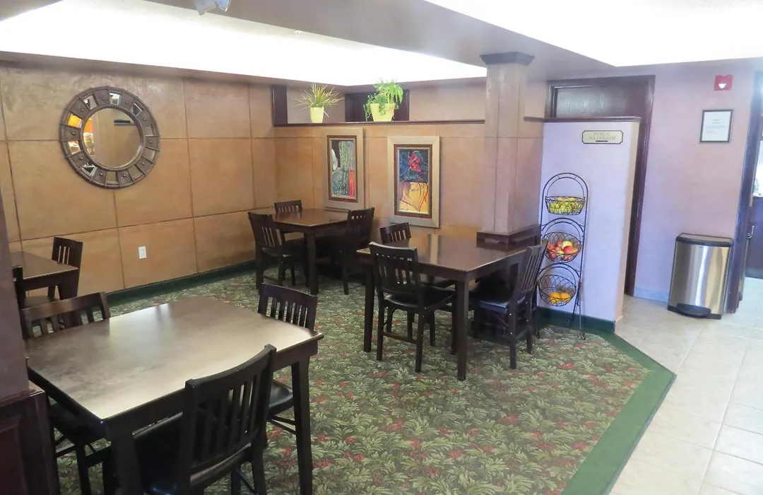 Rocky Inn Express-1