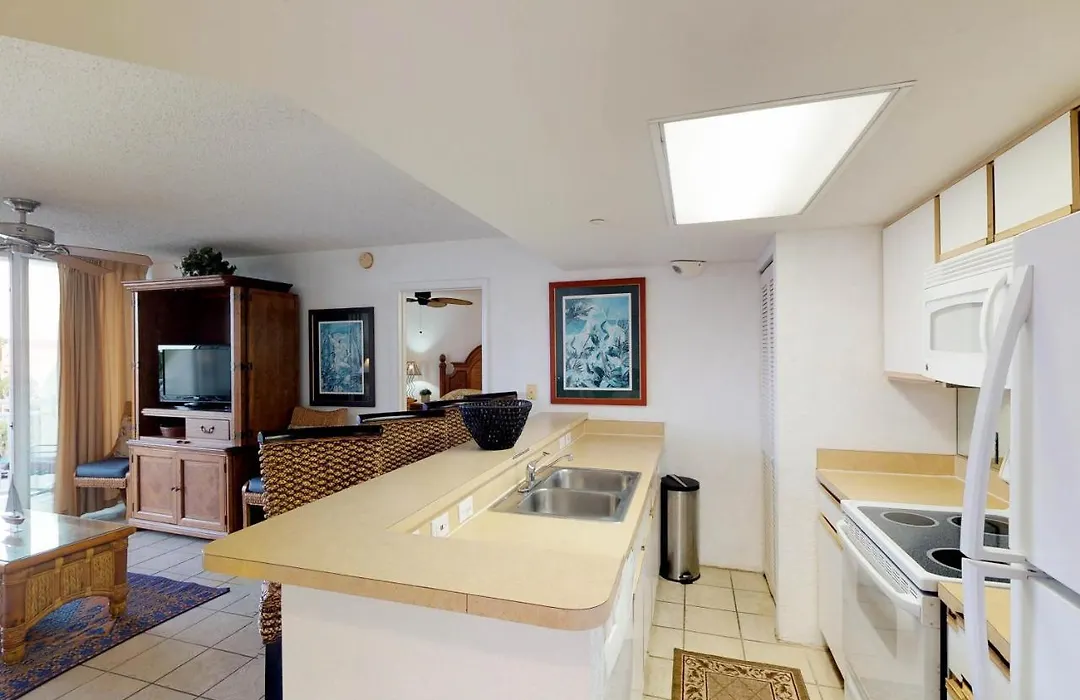 Sunrise Suites Paradise Escape #407-1
