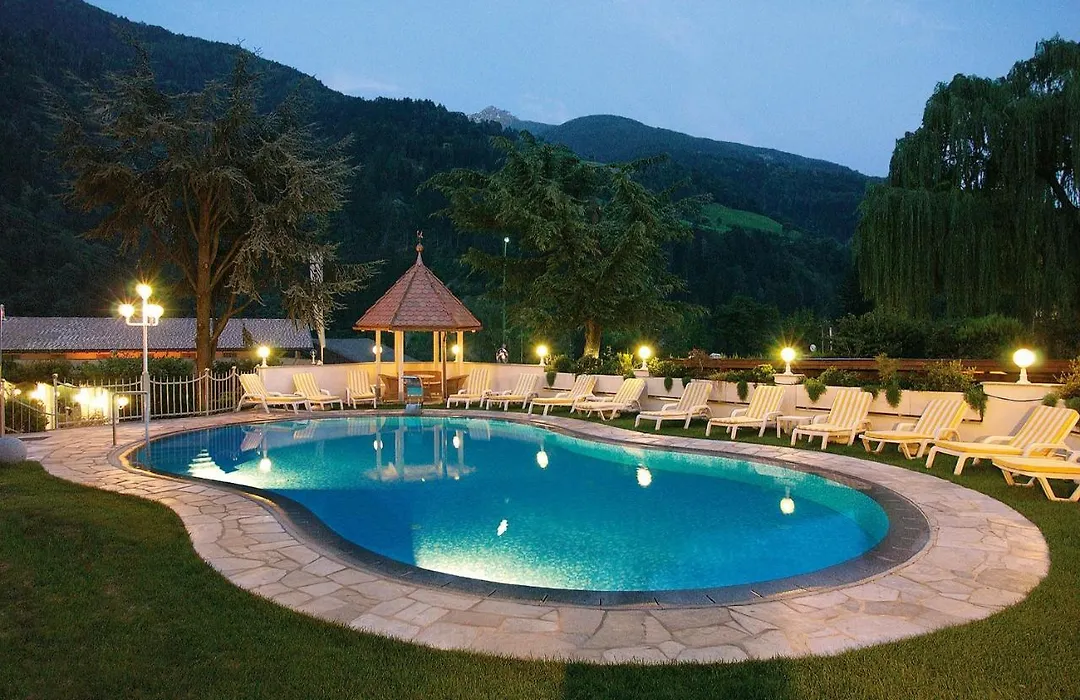 Hotel Hirzer ***S-1