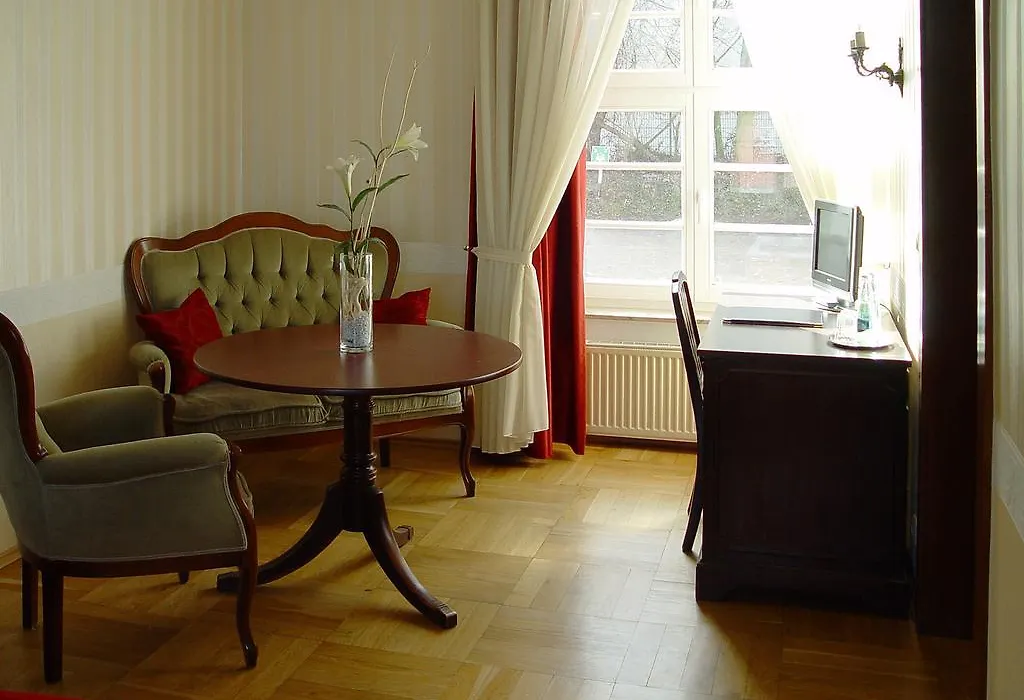 Hotel Altes Hafenhaus-1