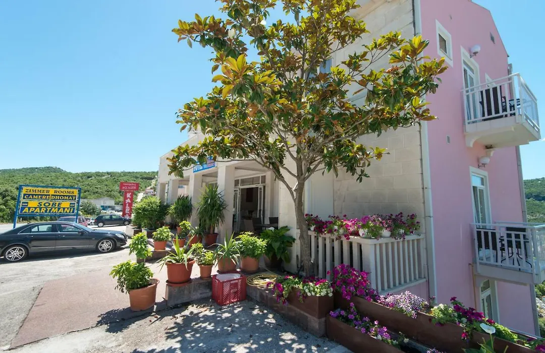Hotel Villa Matic-1