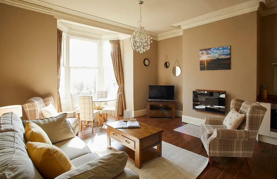 Host & Stay - Havelock Place Apartment-1