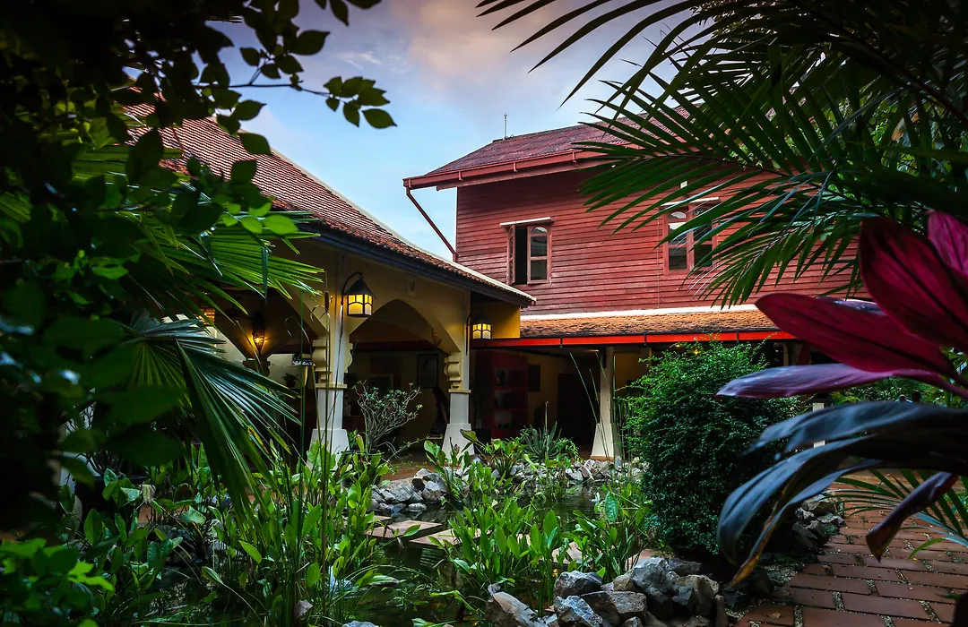 Pavillon Dorient Boutique-1