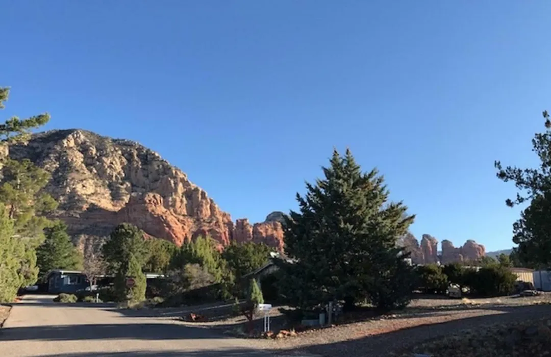 Spacious House With Hot Tub Spa, To Enjoy Red Rock View, Near Amitabha Stupa, And Trails-1